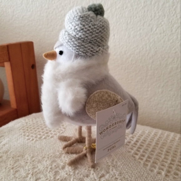 Featherly Friends 2022 Christmas Bird - Picture 2 of 4